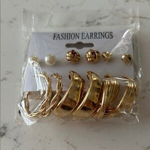 Gold Fashion Earrings Set
